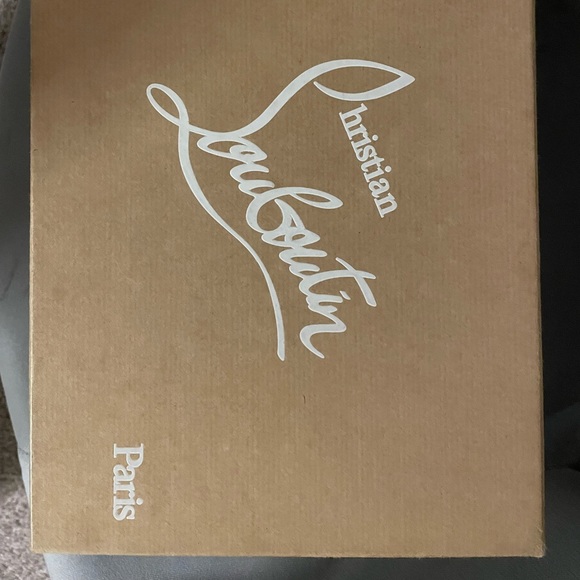 COPY - Women Christian Louboutin. Size 42 (12). Kate 100. Never worn. Color “PO… - Picture 3 of 9